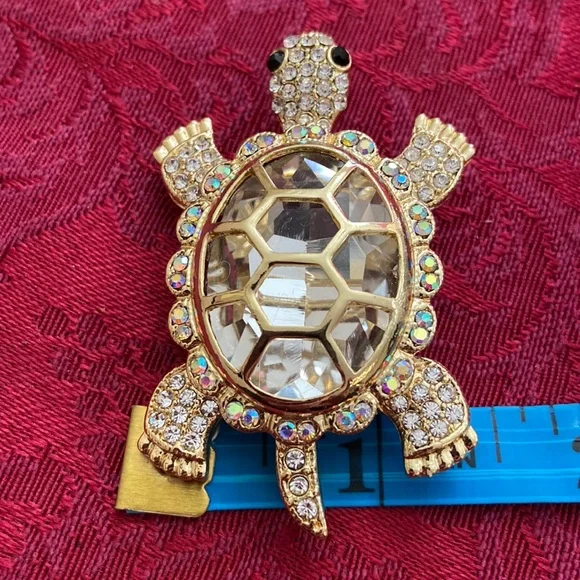 NEW Rhinestoned Turtle Broach - Picture 5 of 5